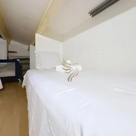Blue Lagoon-4 Peopl-piscine-tennis Apartamento